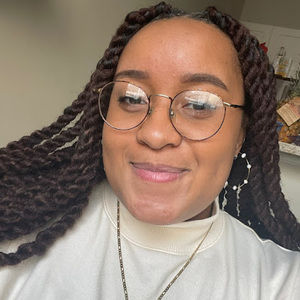 Meet your Posher, Lauren